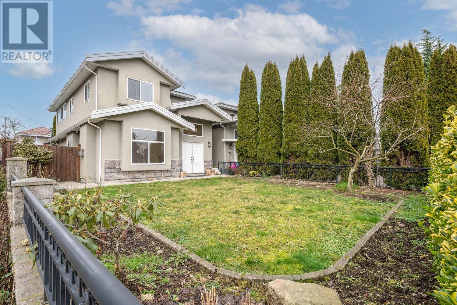 7155 10TH AVENUE, Burnaby