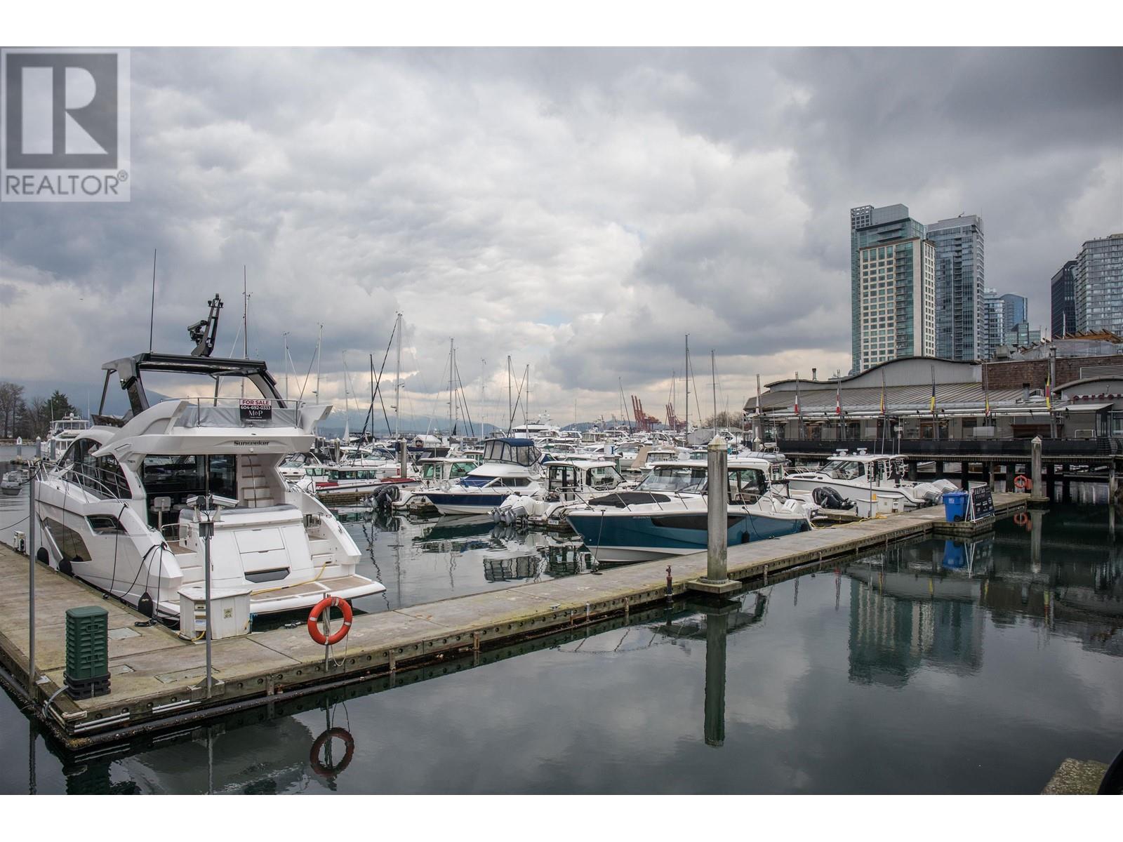 Listing Picture 31 of 36 : 2106 620 CARDERO STREET, Vancouver / 溫哥華 - 魯藝地產 Yvonne Lu Group - MLS Medallion Club Member