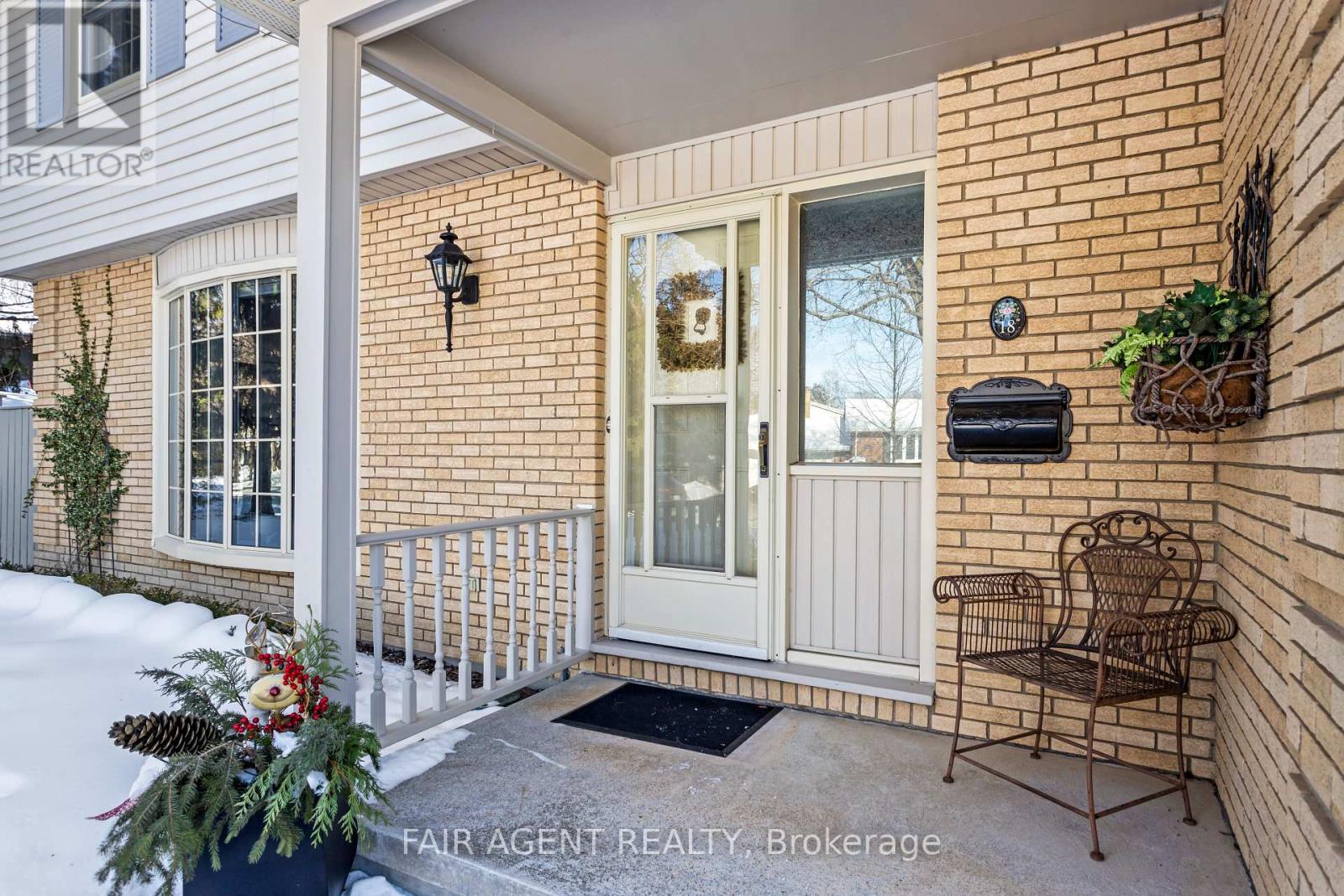 Property at 18 NORMANDY GARDENS image 3