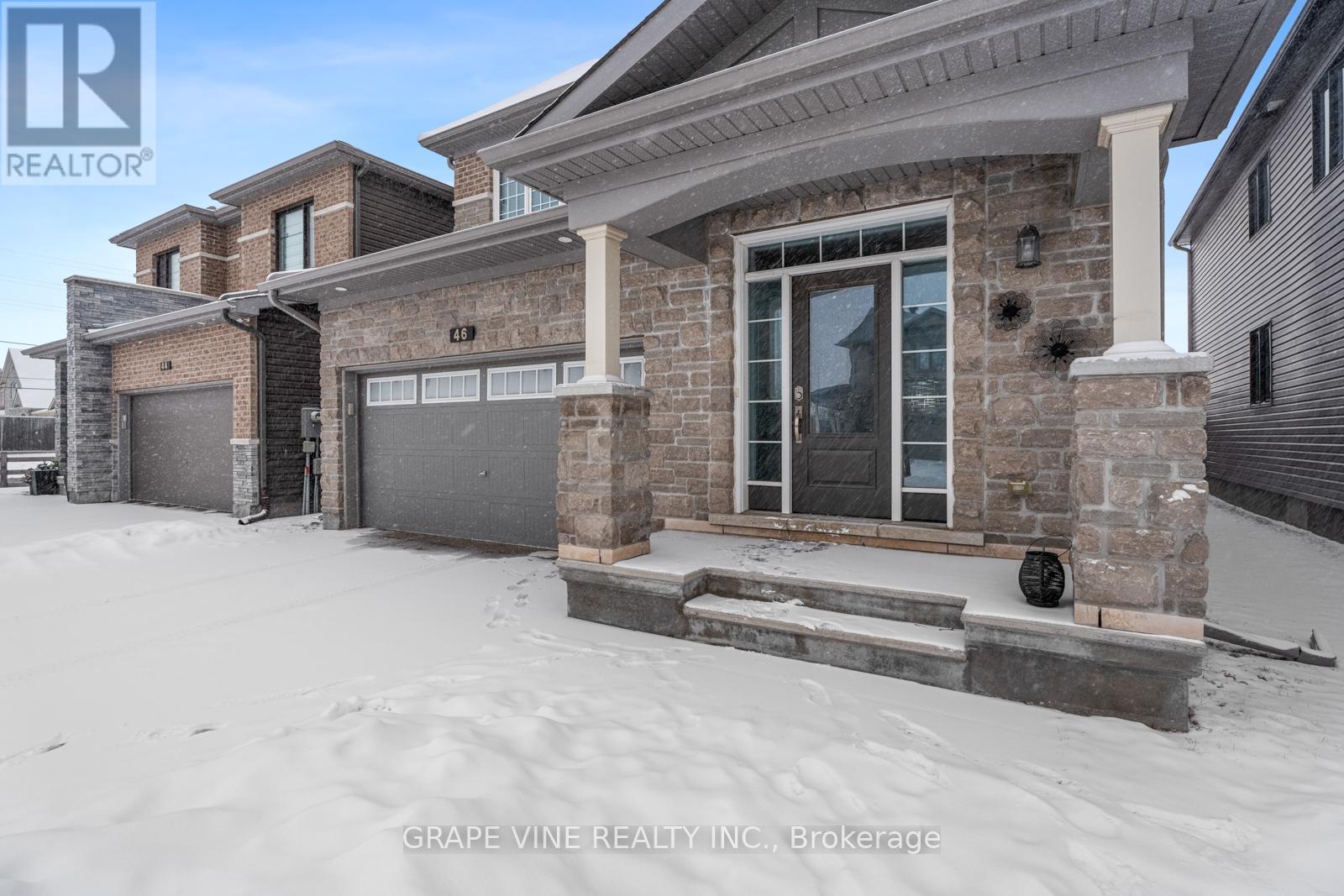 Property at 46 KNOCKADERRY CRESCENT image 4