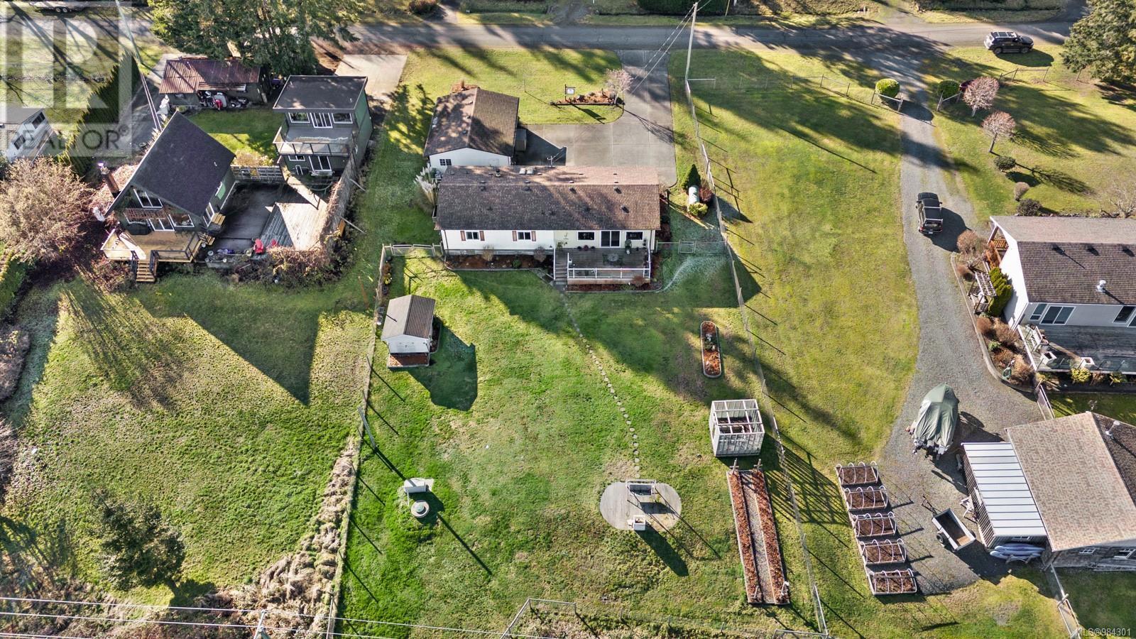 7442 Yake Rd, Fanny Bay, British Columbia  V0R 1W0 - Photo 5 - 984301
