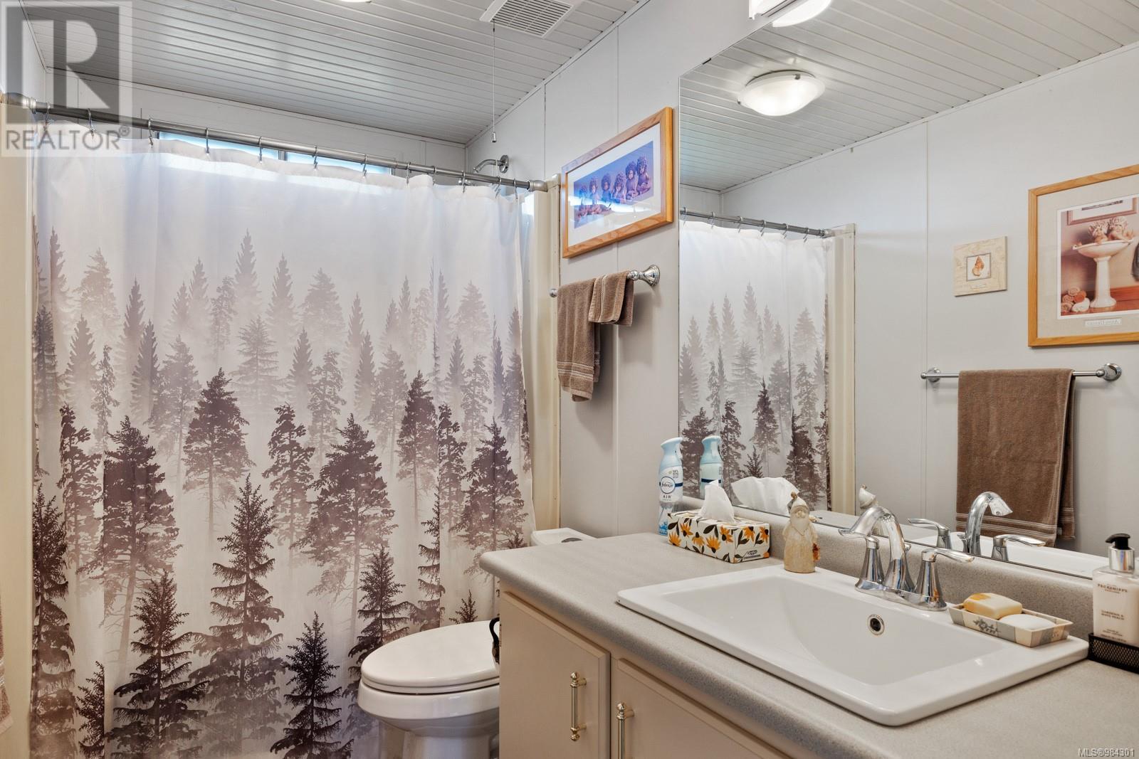 7442 Yake Rd, Fanny Bay, British Columbia  V0R 1W0 - Photo 23 - 984301