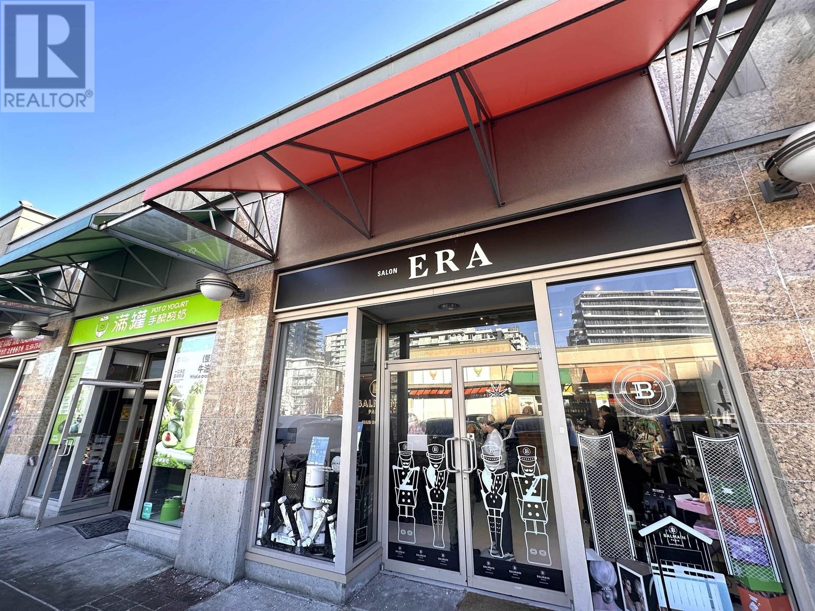 Listing Picture 14 of 16 : 1323 8368 CAPSTAN WAY, Richmond / 烈治文 - 魯藝地產 Yvonne Lu Group - MLS Medallion Club Member