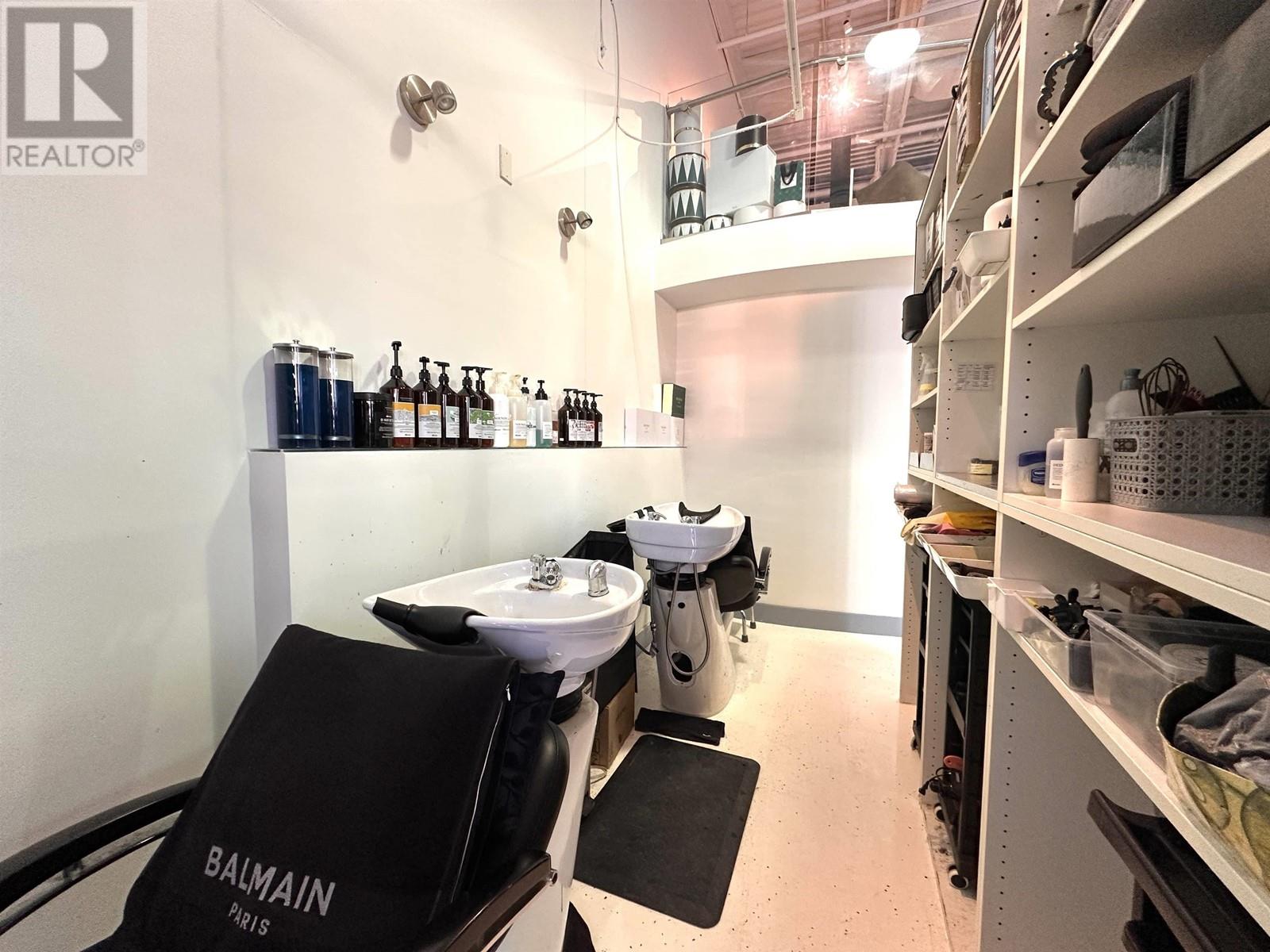 Listing Picture 9 of 16 : 1323 8368 CAPSTAN WAY, Richmond / 烈治文 - 魯藝地產 Yvonne Lu Group - MLS Medallion Club Member