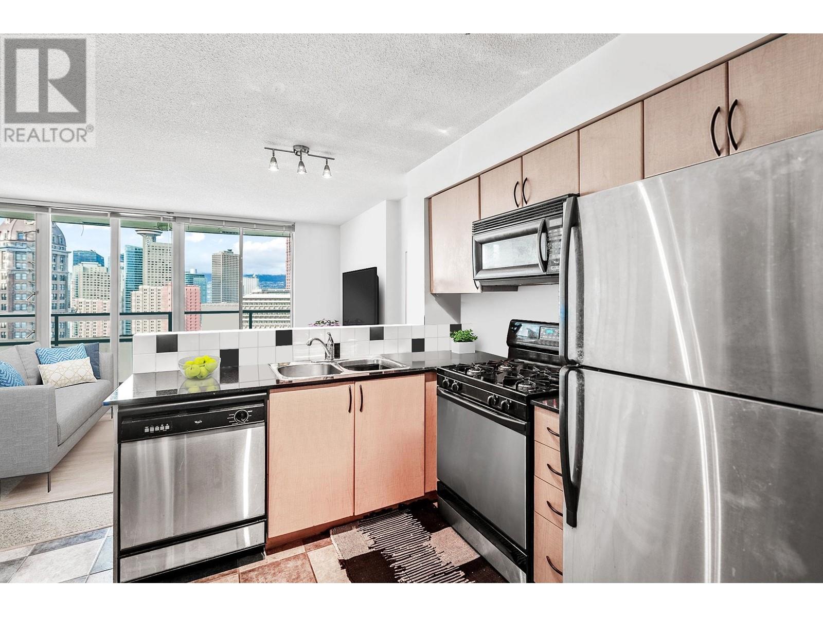 Listing Picture 4 of 35 : 1803 63 KEEFER PLACE, Vancouver / 溫哥華 - 魯藝地產 Yvonne Lu Group - MLS Medallion Club Member