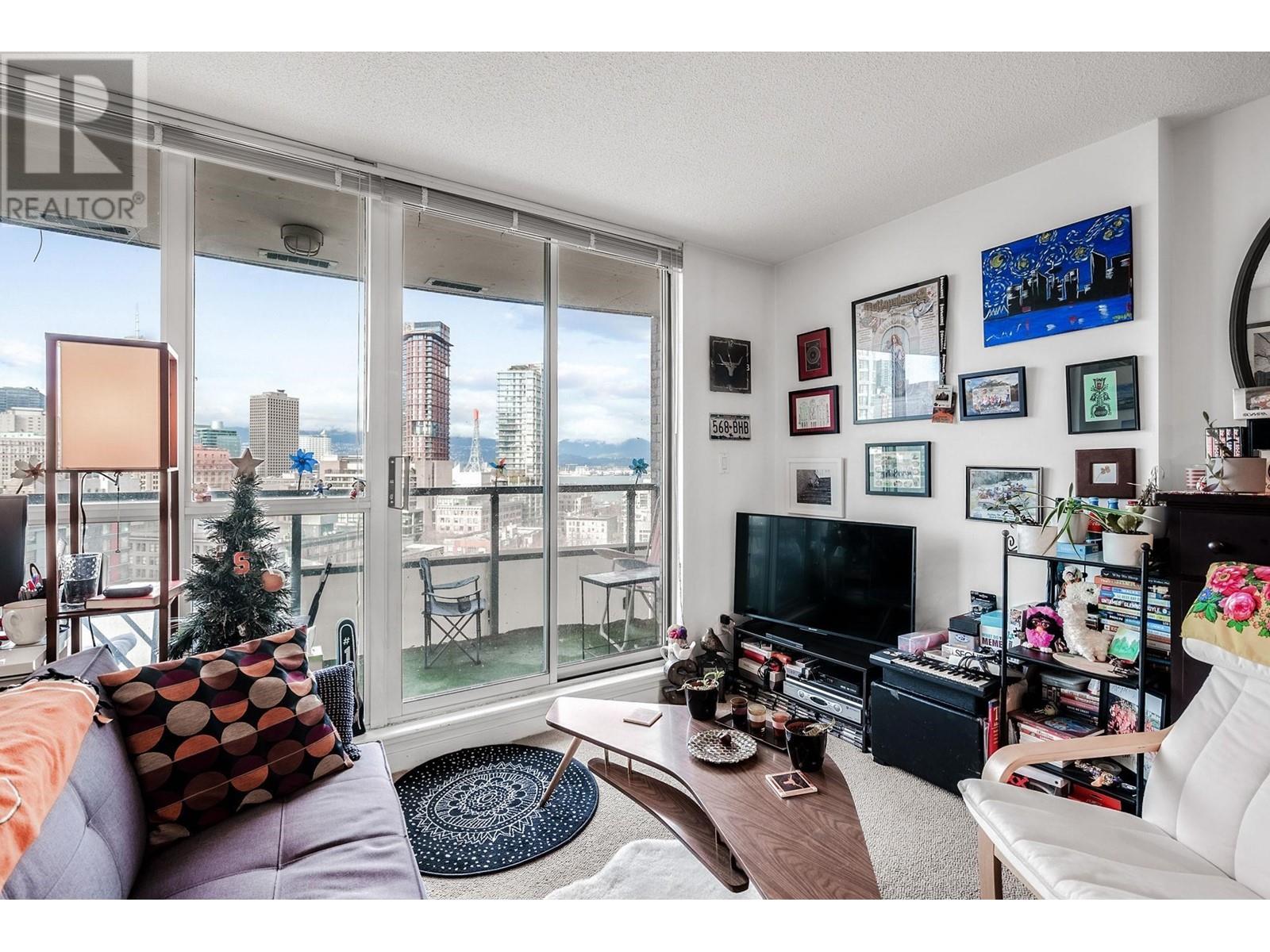 Listing Picture 7 of 35 : 1803 63 KEEFER PLACE, Vancouver / 溫哥華 - 魯藝地產 Yvonne Lu Group - MLS Medallion Club Member