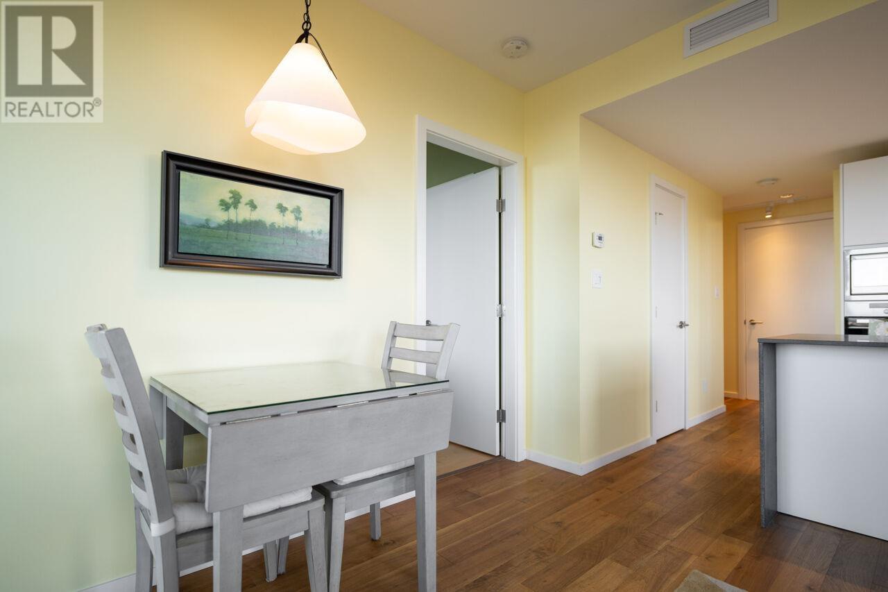 Listing Picture 13 of 38 : 1105 8588 CORNISH STREET, Vancouver / 溫哥華 - 魯藝地產 Yvonne Lu Group - MLS Medallion Club Member