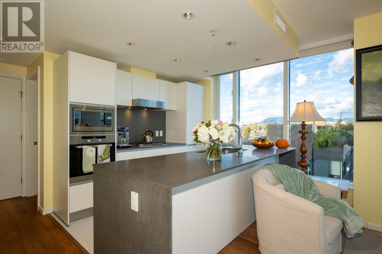 Listing Picture 9 of 38 : 1105 8588 CORNISH STREET, Vancouver / 溫哥華 - 魯藝地產 Yvonne Lu Group - MLS Medallion Club Member