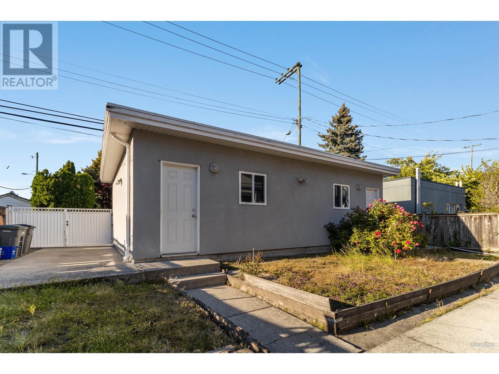 Listing Picture 21 of 25 : 229 W 41ST AVENUE, Vancouver / 溫哥華 - 魯藝地產 Yvonne Lu Group - MLS Medallion Club Member