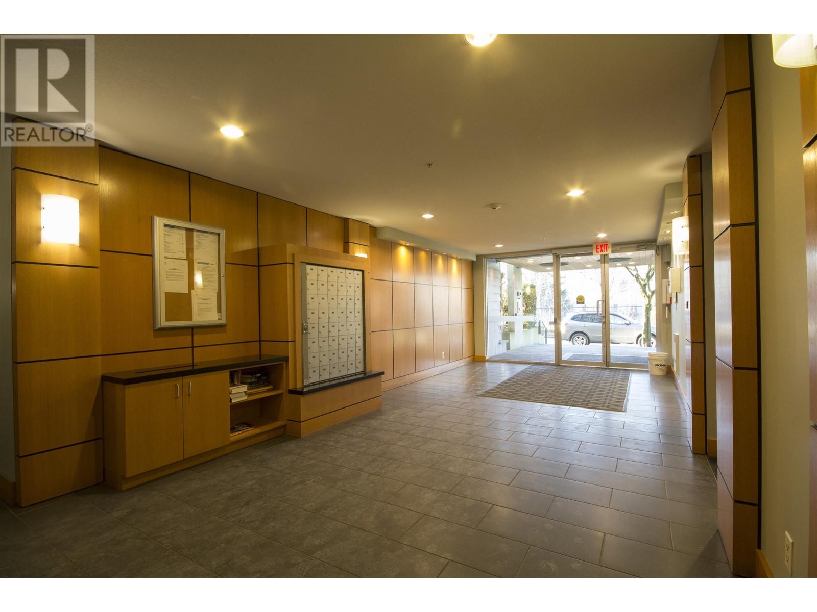 Listing Picture 31 of 33 : 409 14200 RIVERPORT WAY, Richmond / 烈治文 - 魯藝地產 Yvonne Lu Group - MLS Medallion Club Member