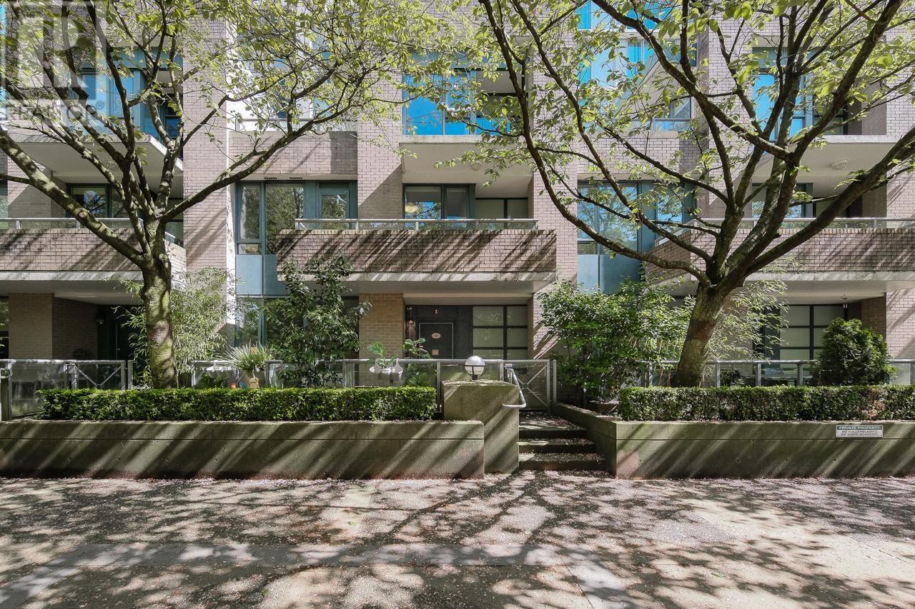 Listing Picture 16 of 16 : 1021 EXPO BOULEVARD, Vancouver / 溫哥華 - 魯藝地產 Yvonne Lu Group - MLS Medallion Club Member