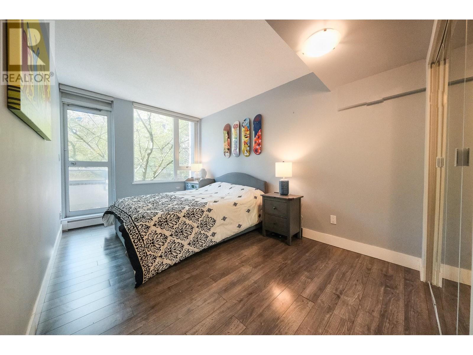 Listing Picture 6 of 16 : 1021 EXPO BOULEVARD, Vancouver / 溫哥華 - 魯藝地產 Yvonne Lu Group - MLS Medallion Club Member