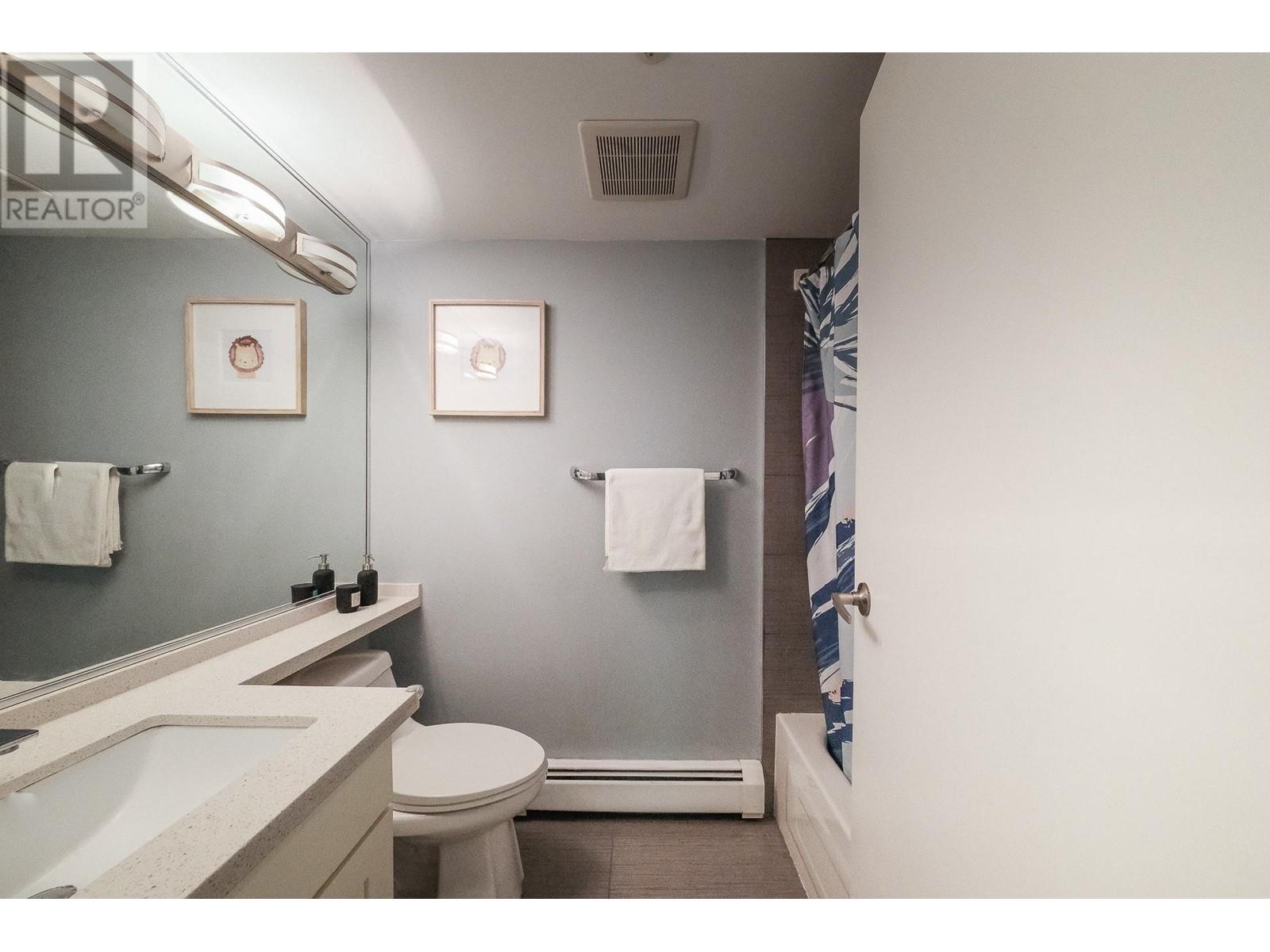 Listing Picture 10 of 16 : 1021 EXPO BOULEVARD, Vancouver / 溫哥華 - 魯藝地產 Yvonne Lu Group - MLS Medallion Club Member