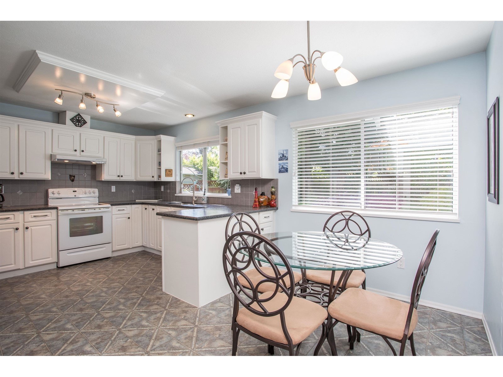 1539 161 Street, Surrey, British Columbia  V4A 4X9 - Photo 8 - R2960645