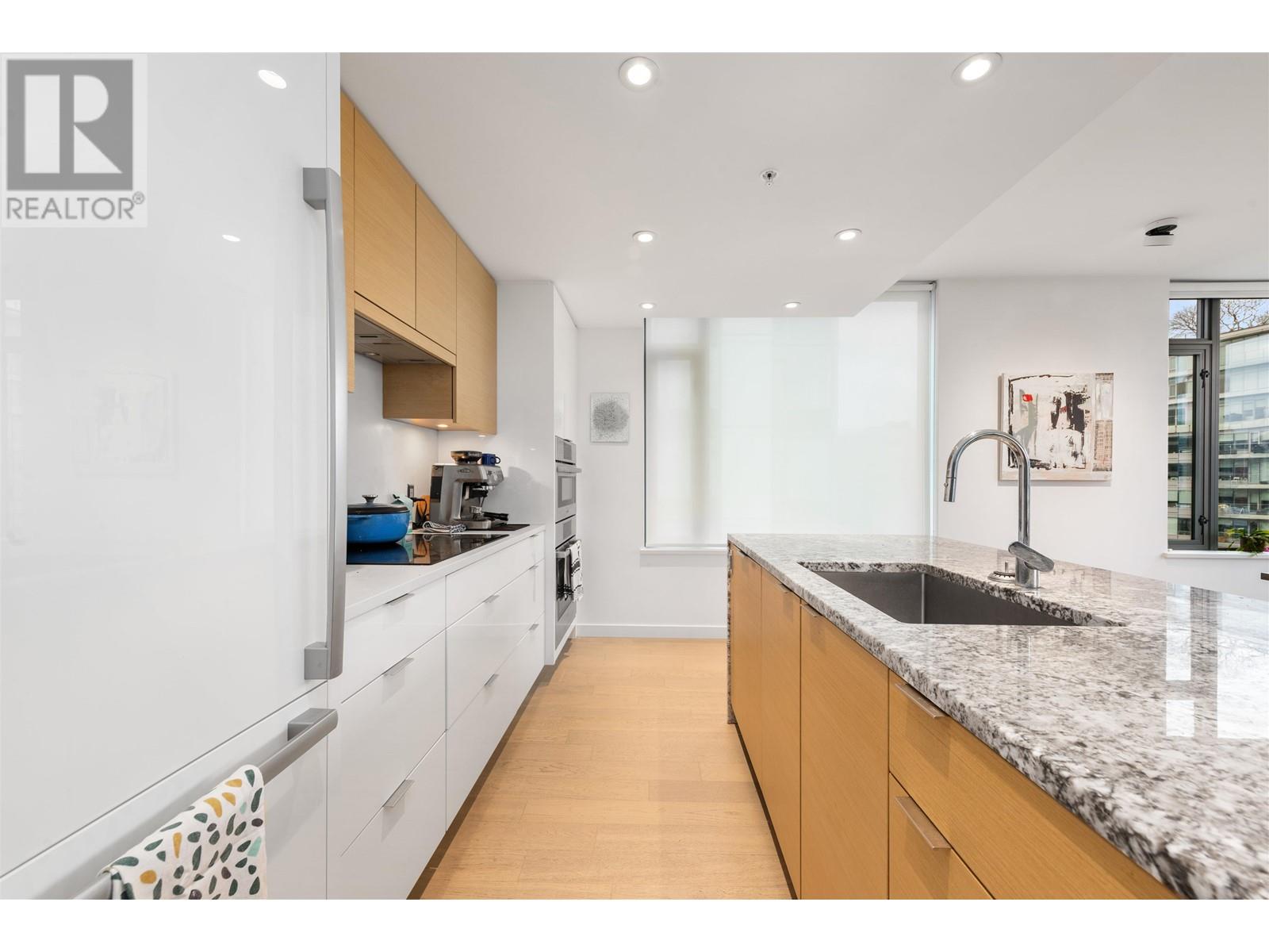 Listing Picture 8 of 31 : 903 1678 PULLMAN PORTER STREET, Vancouver / 溫哥華 - 魯藝地產 Yvonne Lu Group - MLS Medallion Club Member