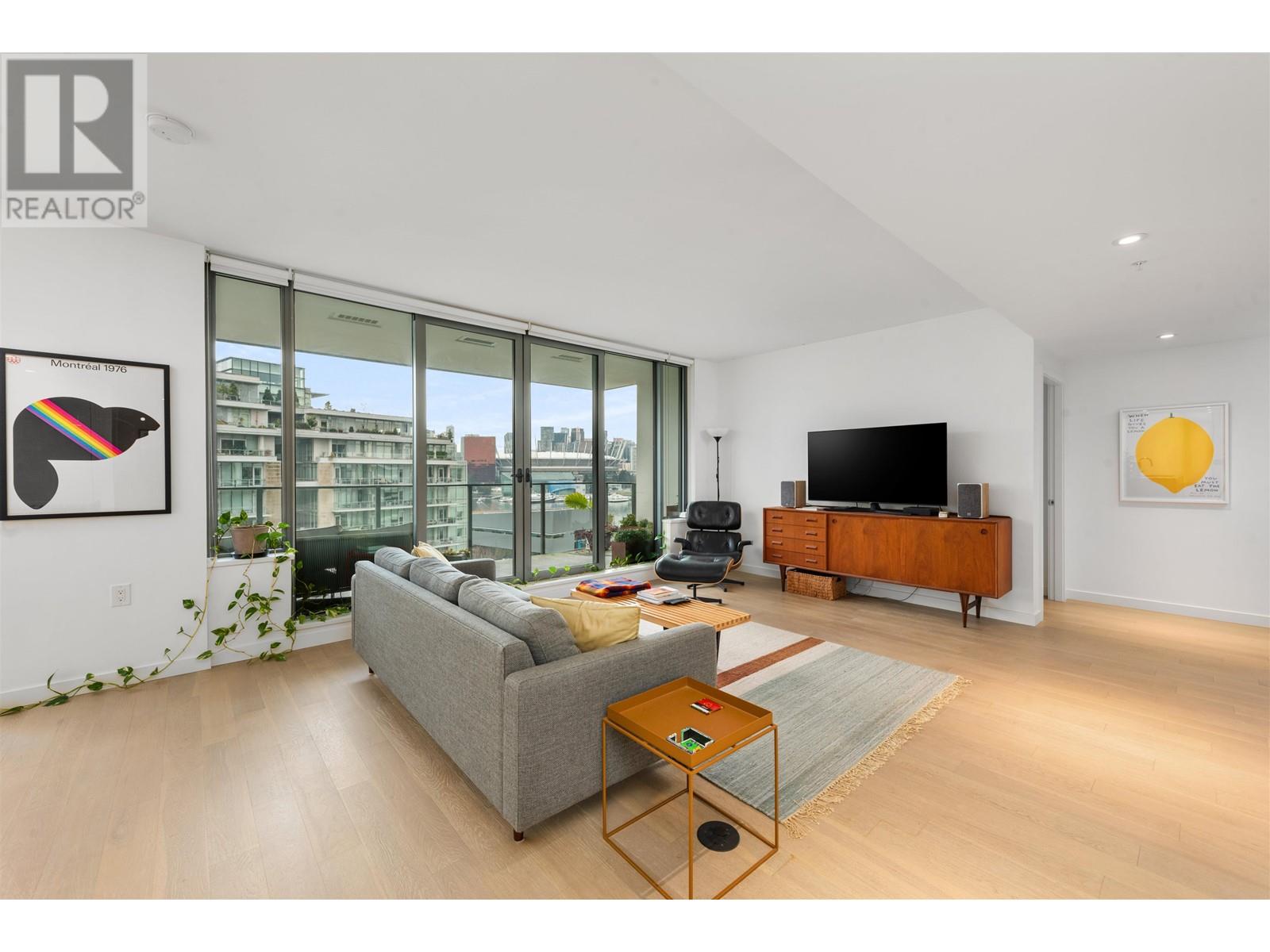 Listing Picture 10 of 31 : 903 1678 PULLMAN PORTER STREET, Vancouver / 溫哥華 - 魯藝地產 Yvonne Lu Group - MLS Medallion Club Member