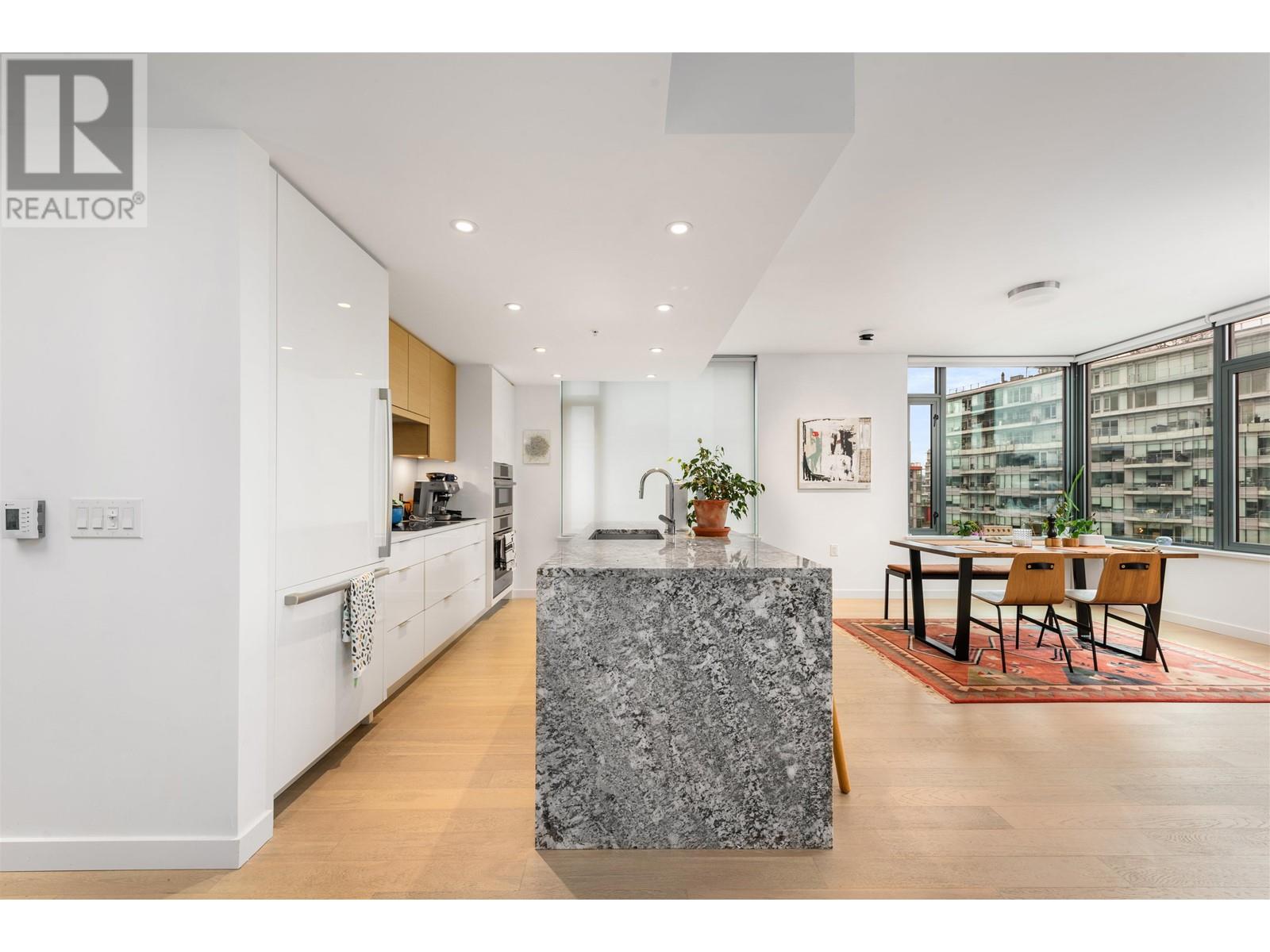 Listing Picture 7 of 31 : 903 1678 PULLMAN PORTER STREET, Vancouver / 溫哥華 - 魯藝地產 Yvonne Lu Group - MLS Medallion Club Member