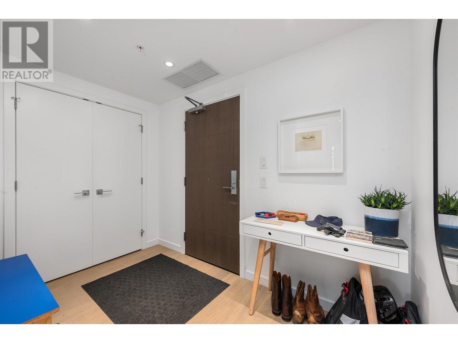 Listing Picture 24 of 31 : 903 1678 PULLMAN PORTER STREET, Vancouver / 溫哥華 - 魯藝地產 Yvonne Lu Group - MLS Medallion Club Member