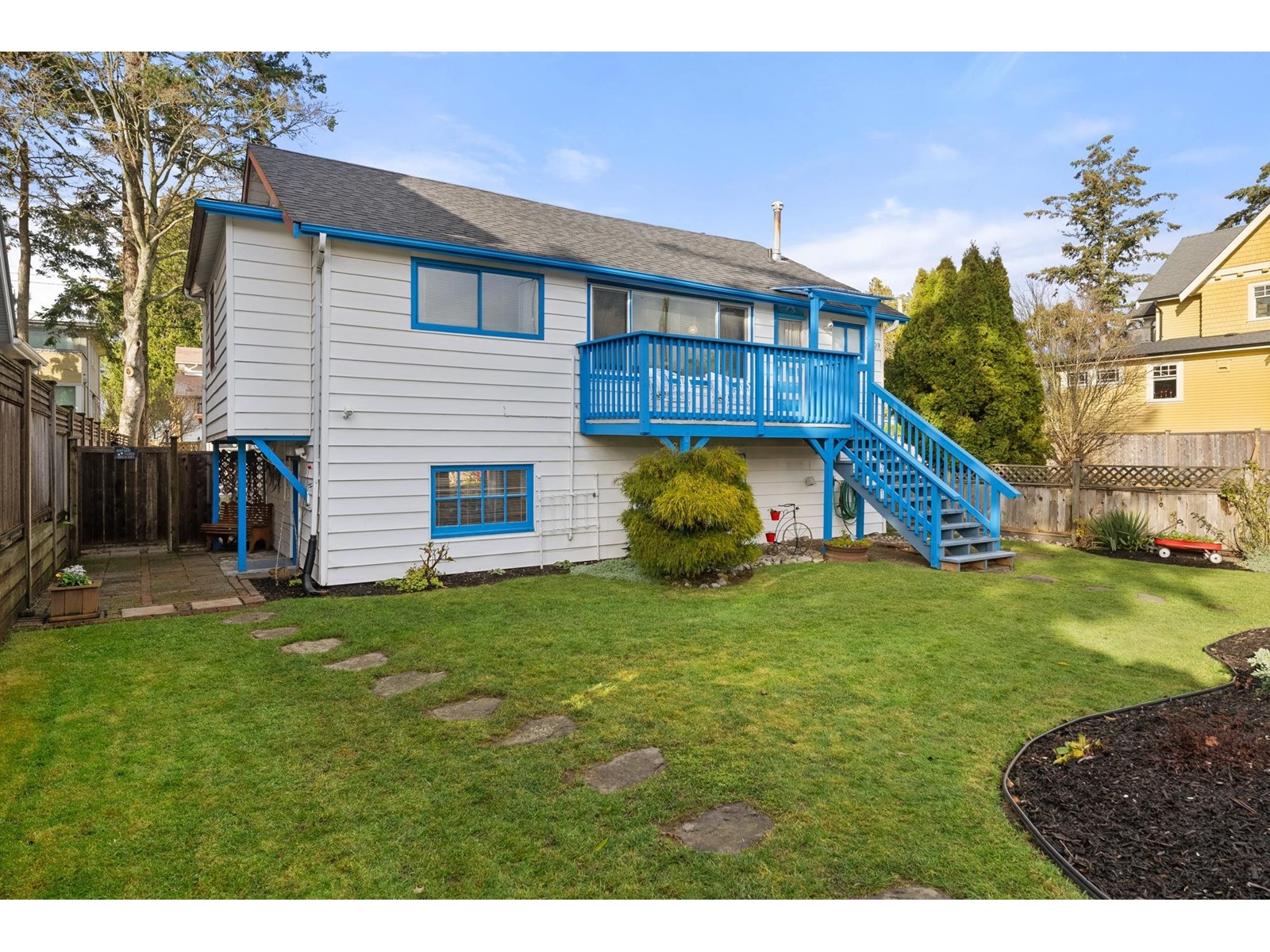 Property at 3009 MCBRIDE AVENUE image 3