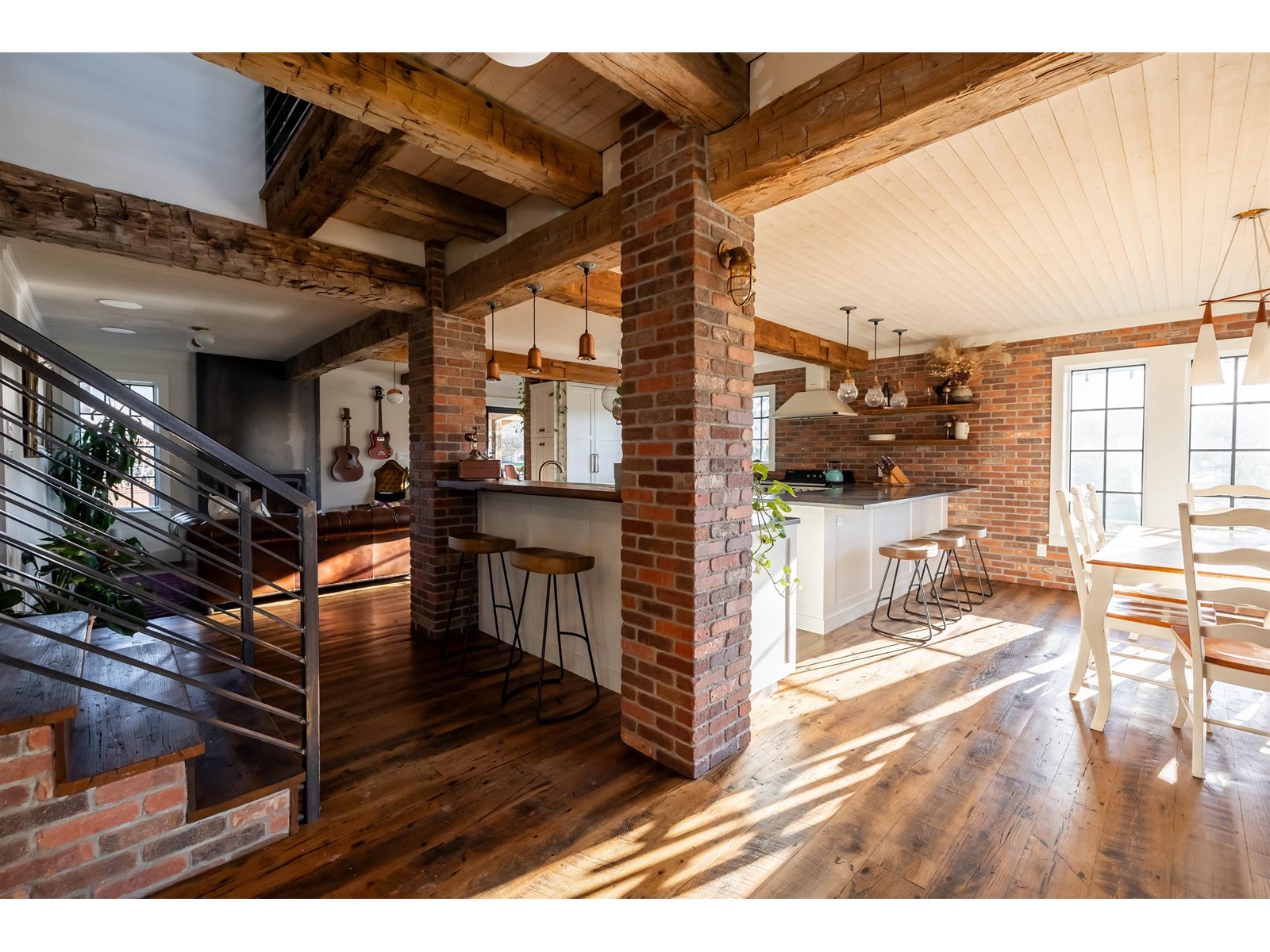 Property at 5110 223 STREET image 3