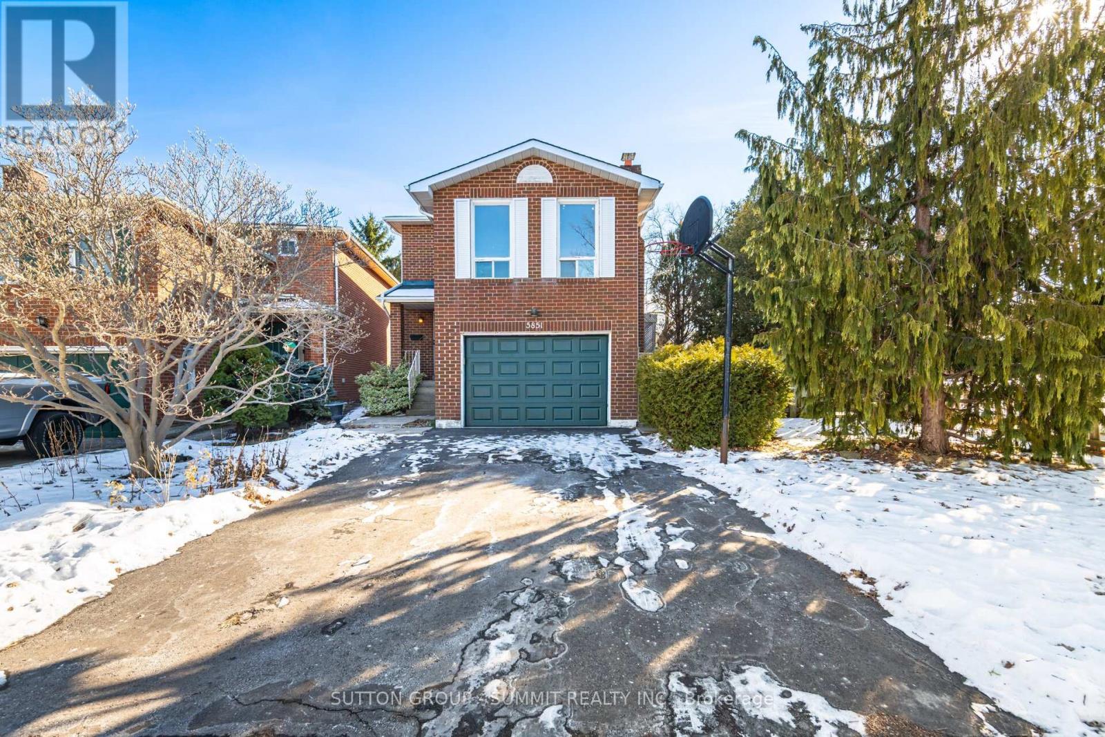 5851 RAYSHAW CRESCENT, Mississauga, Ontario