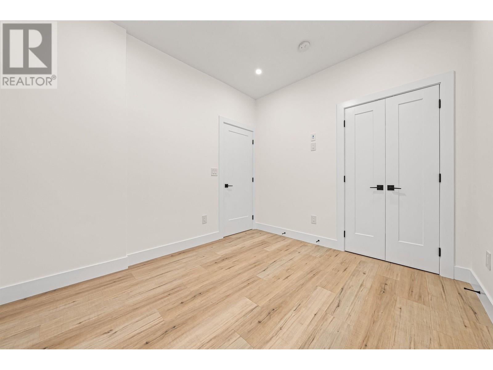 7635 Rosewood Street, Burnaby, British Columbia  V5E 2G8 - Photo 17 - R2921327
