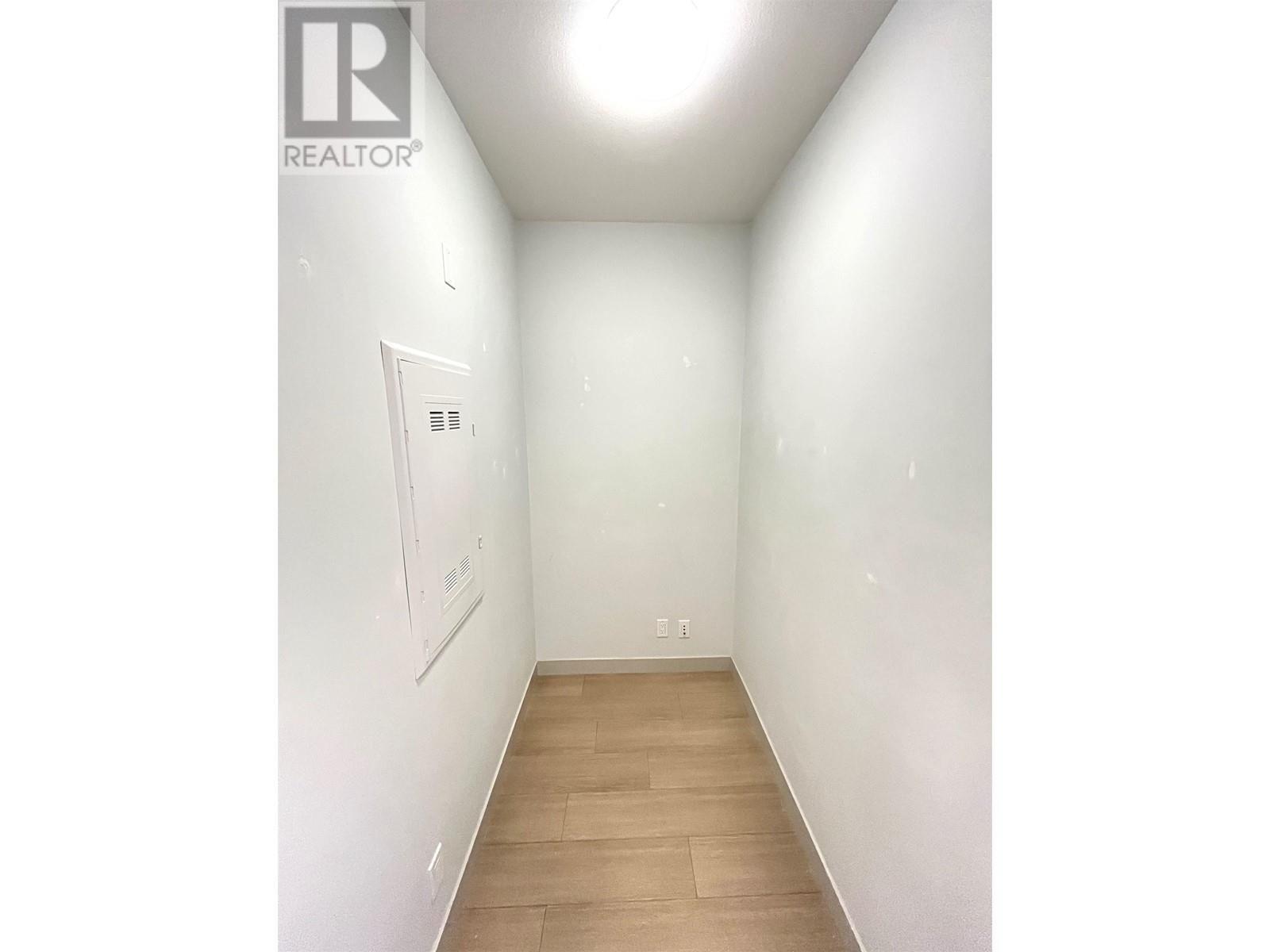 Listing Picture 12 of 13 : 410 10020 DUNOON DRIVE, Richmond / 烈治文 - 魯藝地產 Yvonne Lu Group - MLS Medallion Club Member