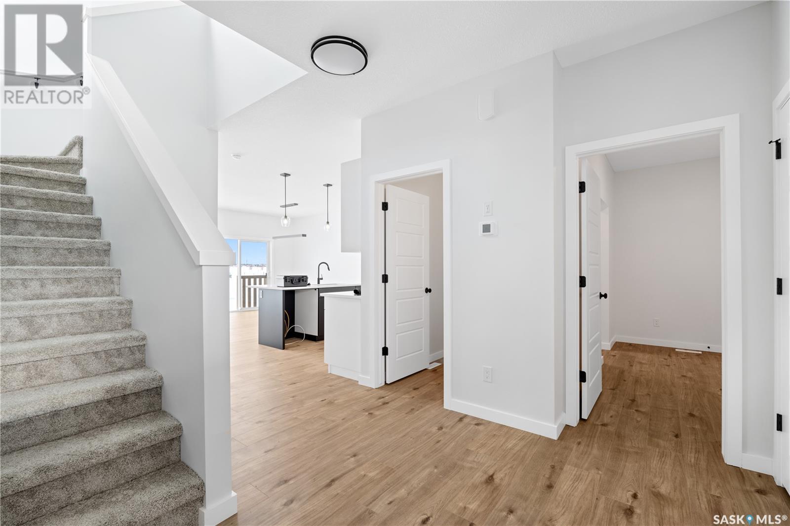 Property at 1203 Camden GARDENS image 4