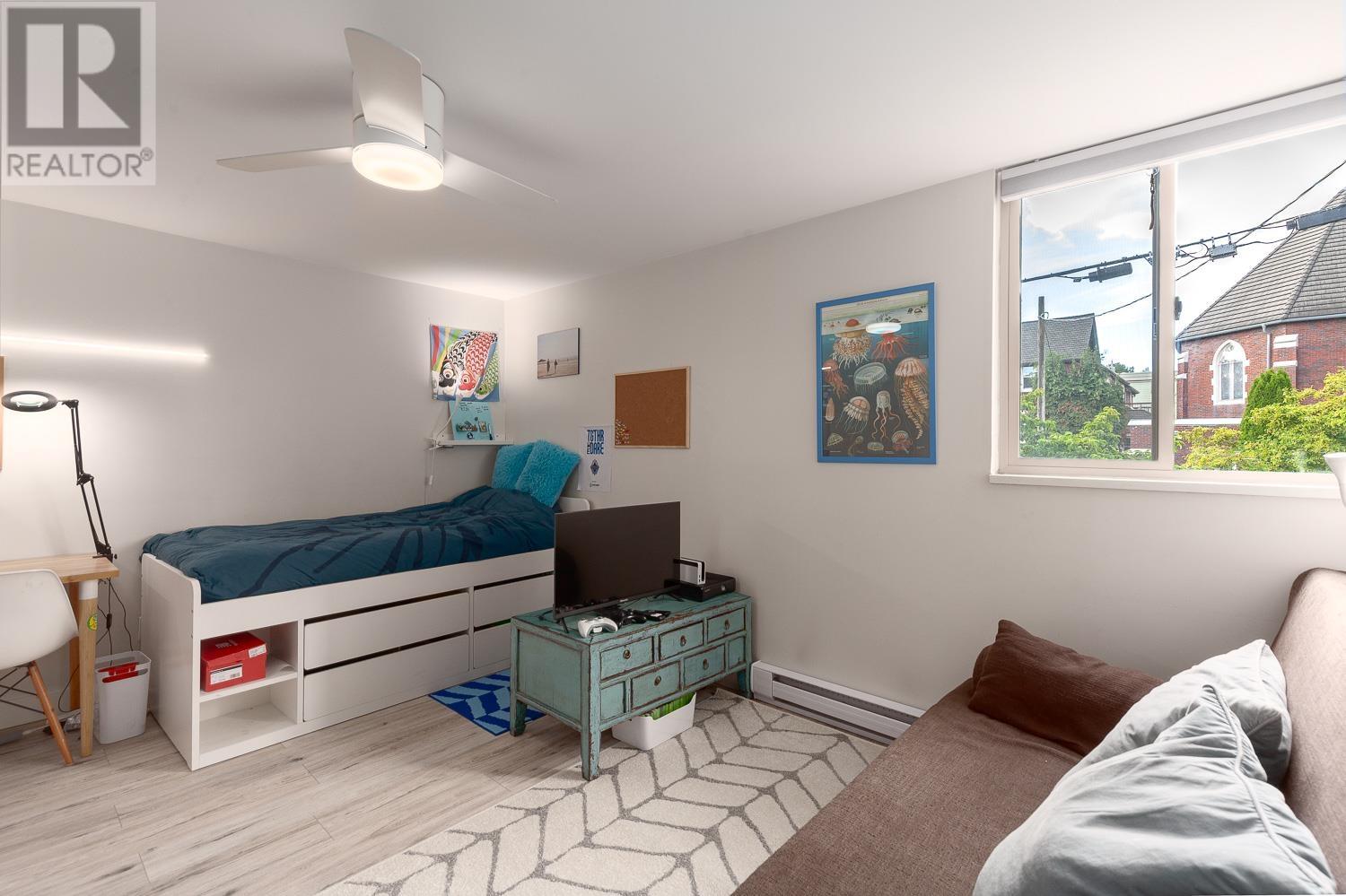 Listing Picture 13 of 25 : 2374 MAPLE STREET, Vancouver / 溫哥華 - 魯藝地產 Yvonne Lu Group - MLS Medallion Club Member