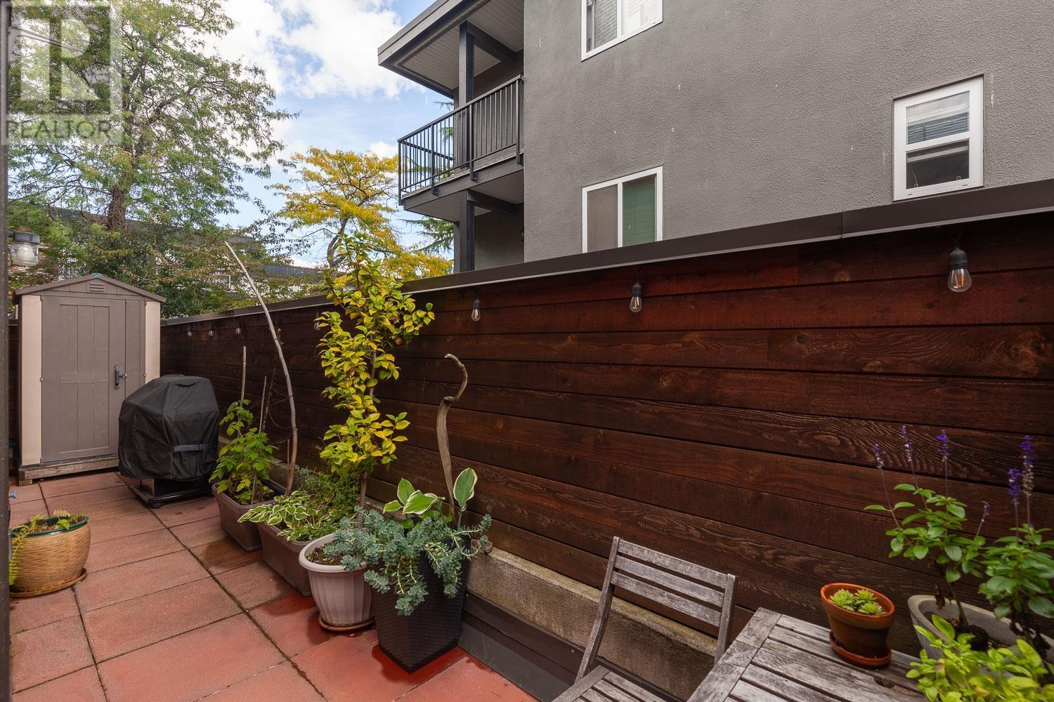 Listing Picture 9 of 25 : 2374 MAPLE STREET, Vancouver / 溫哥華 - 魯藝地產 Yvonne Lu Group - MLS Medallion Club Member