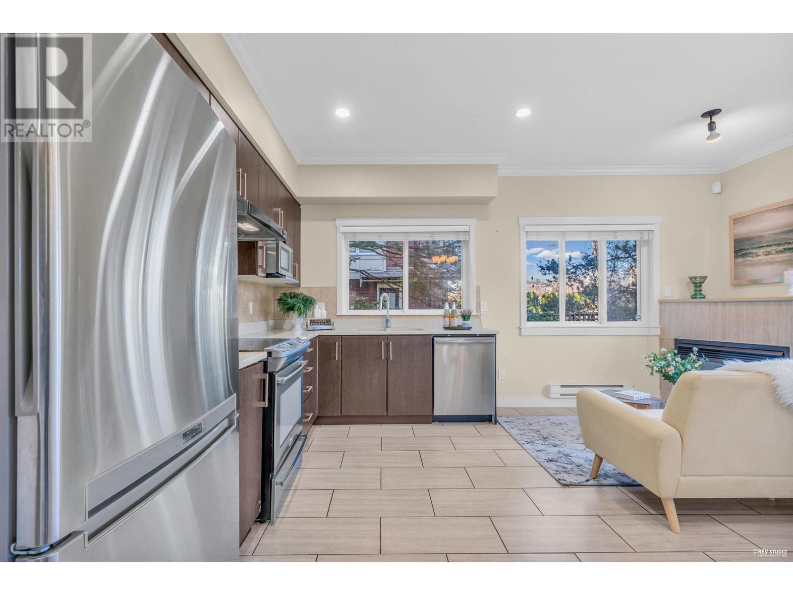 Listing Picture 9 of 28 : 15 9811 FERNDALE ROAD, Richmond / 烈治文 - 魯藝地產 Yvonne Lu Group - MLS Medallion Club Member