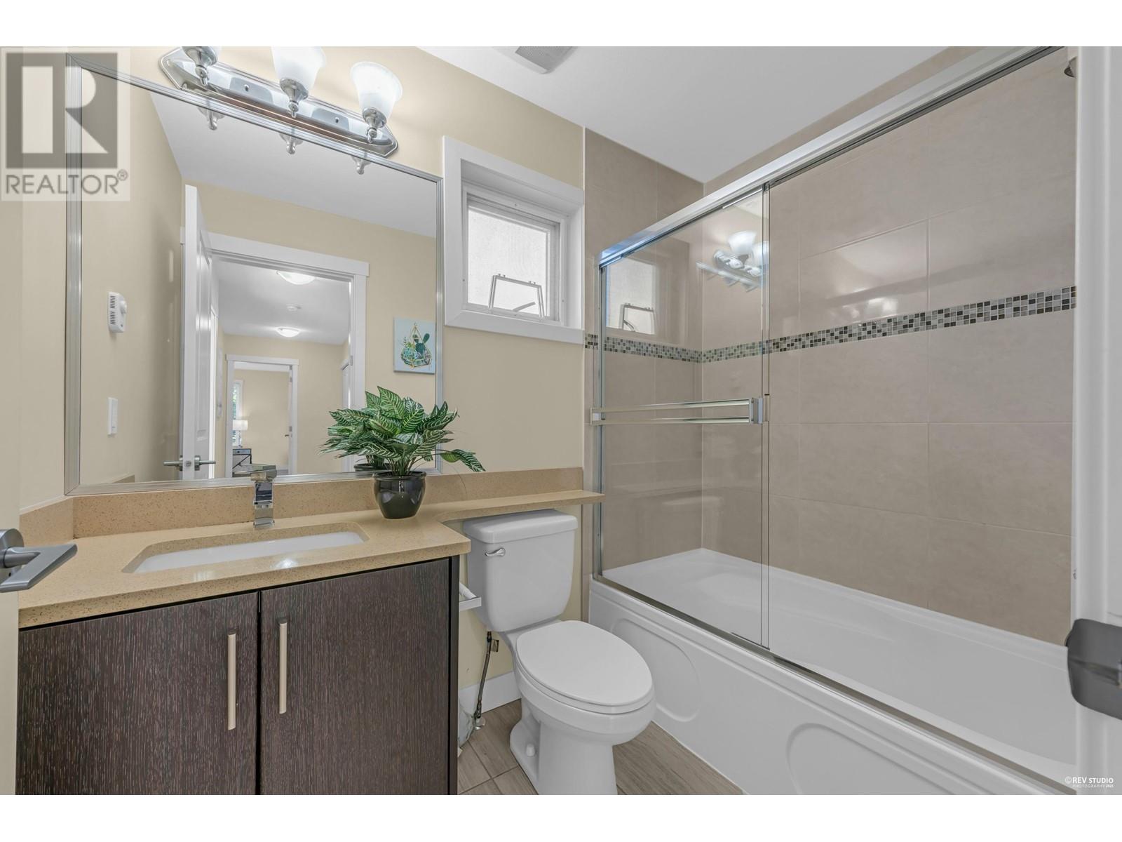 Listing Picture 18 of 28 : 15 9811 FERNDALE ROAD, Richmond / 烈治文 - 魯藝地產 Yvonne Lu Group - MLS Medallion Club Member