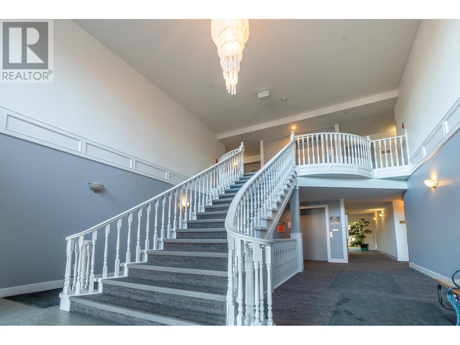 Property at 311 12464 191B STREET image 2