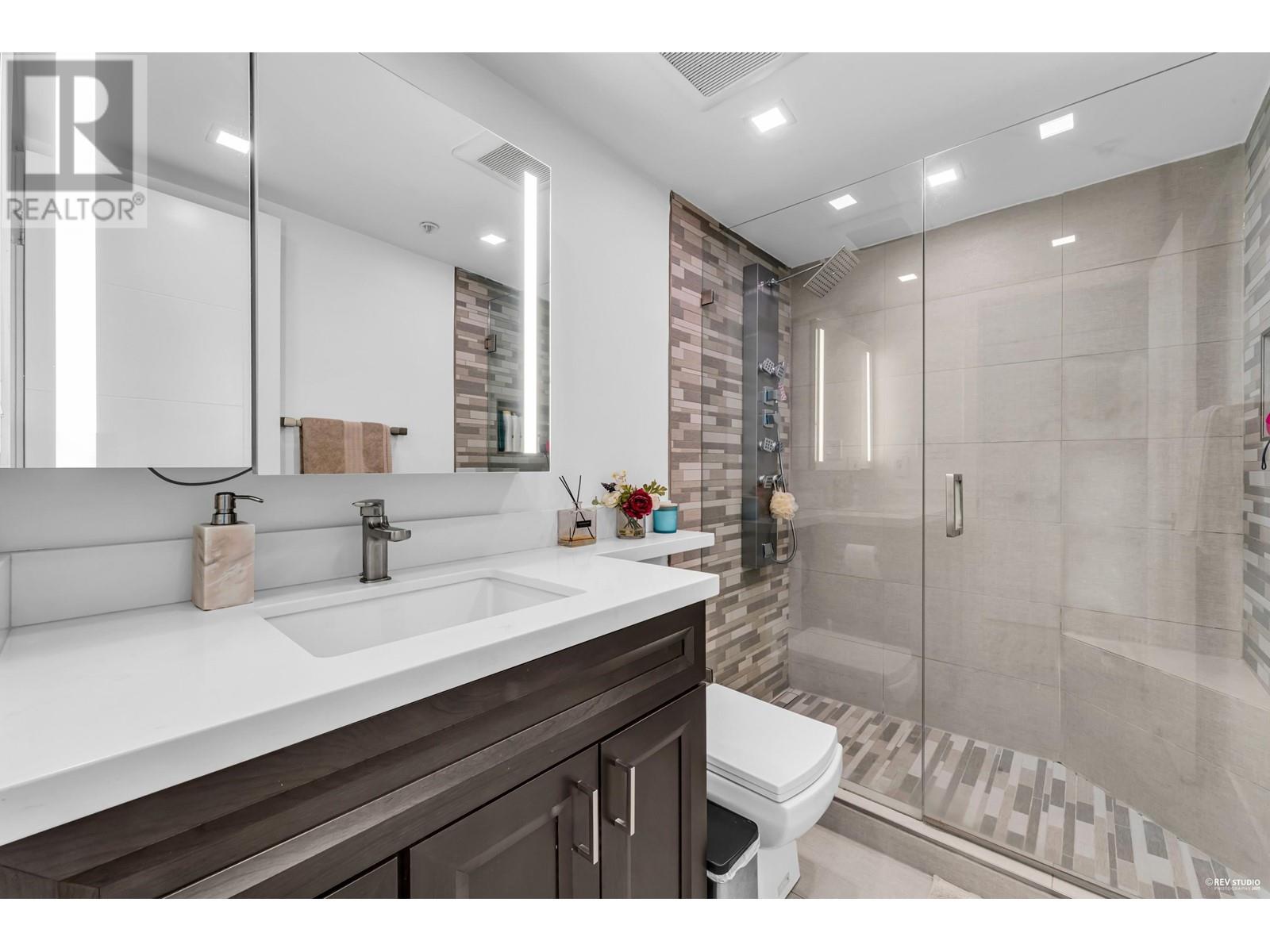 Listing Picture 24 of 40 : 801 1188 QUEBEC STREET, Vancouver / 溫哥華 - 魯藝地產 Yvonne Lu Group - MLS Medallion Club Member