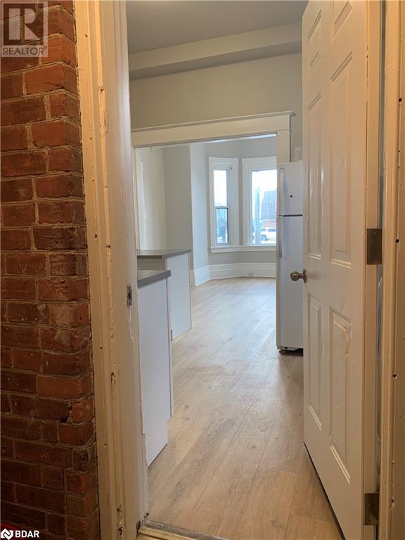 172 Dunlop Street W Unit# 2, Barrie, Ontario  L4N 1B3 - Photo 3 - 40694230