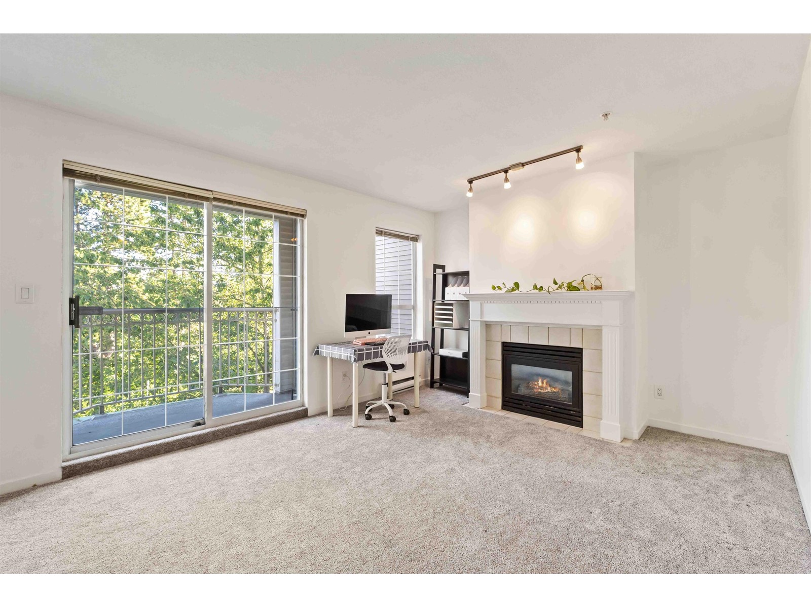Property at 304 15258 105 AVENUE image 5