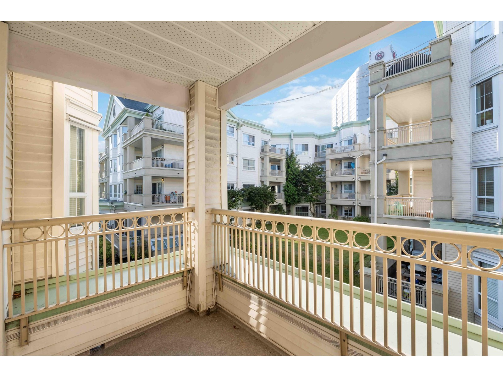 304 15258 105 Avenue, Surrey, British Columbia  V3R 0W8 - Photo 15 - R2961262