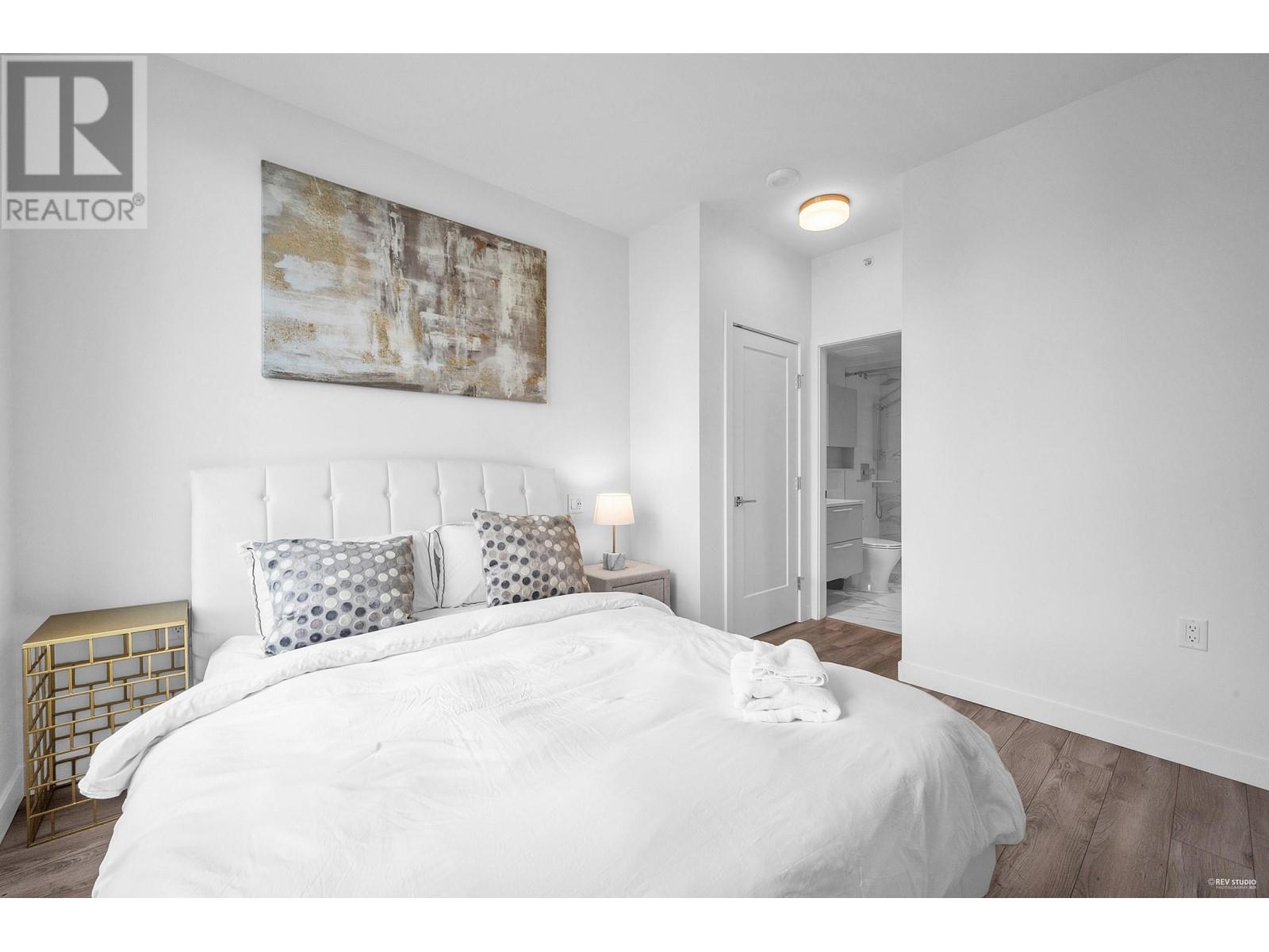 Listing Picture 14 of 34 : 502 6699 DUNBLANE AVENUE, Burnaby / 本拿比 - 魯藝地產 Yvonne Lu Group - MLS Medallion Club Member