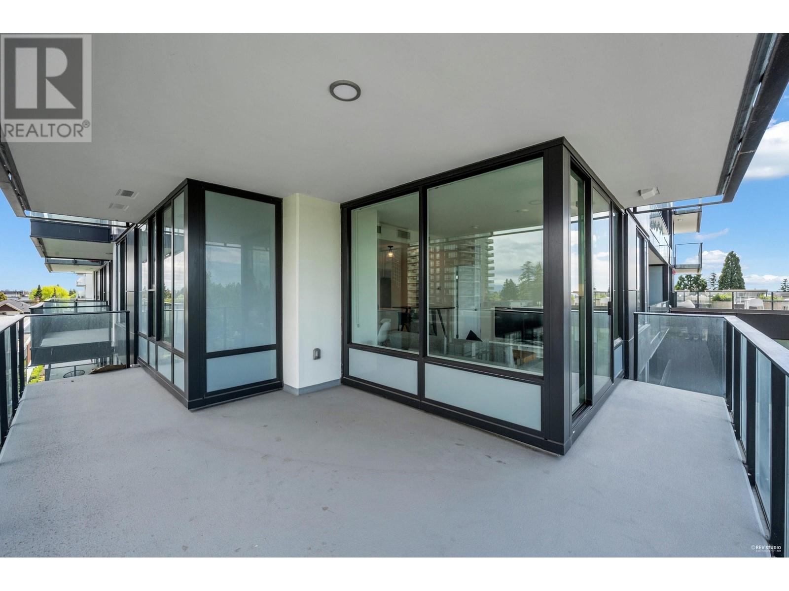 Listing Picture 21 of 34 : 502 6699 DUNBLANE AVENUE, Burnaby / 本拿比 - 魯藝地產 Yvonne Lu Group - MLS Medallion Club Member