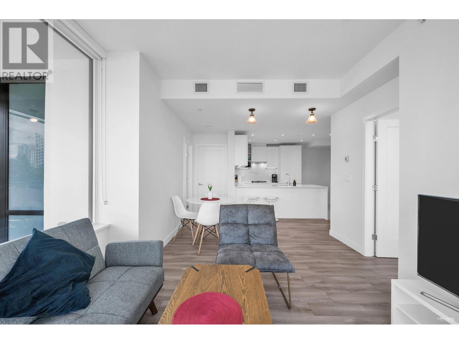Listing Picture 6 of 34 : 502 6699 DUNBLANE AVENUE, Burnaby / 本拿比 - 魯藝地產 Yvonne Lu Group - MLS Medallion Club Member