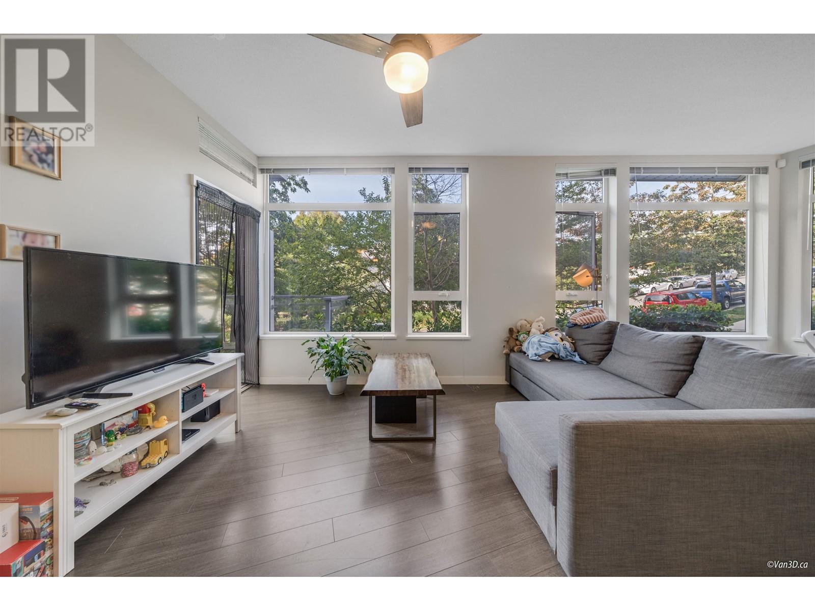 Listing Picture 6 of 24 : 207 3263 PIERVIEW CRESCENT, Vancouver / 溫哥華 - 魯藝地產 Yvonne Lu Group - MLS Medallion Club Member