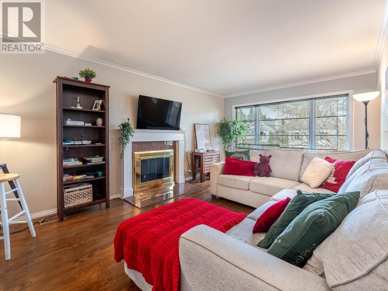 420 Alberta Street, New Westminster, British Columbia  V3L 3J7 - Photo 4 - R2961182