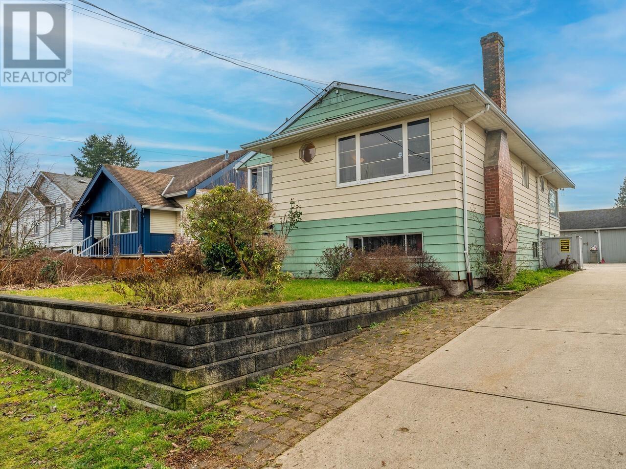 420 Alberta Street, New Westminster, British Columbia  V3L 3J7 - Photo 1 - R2961182