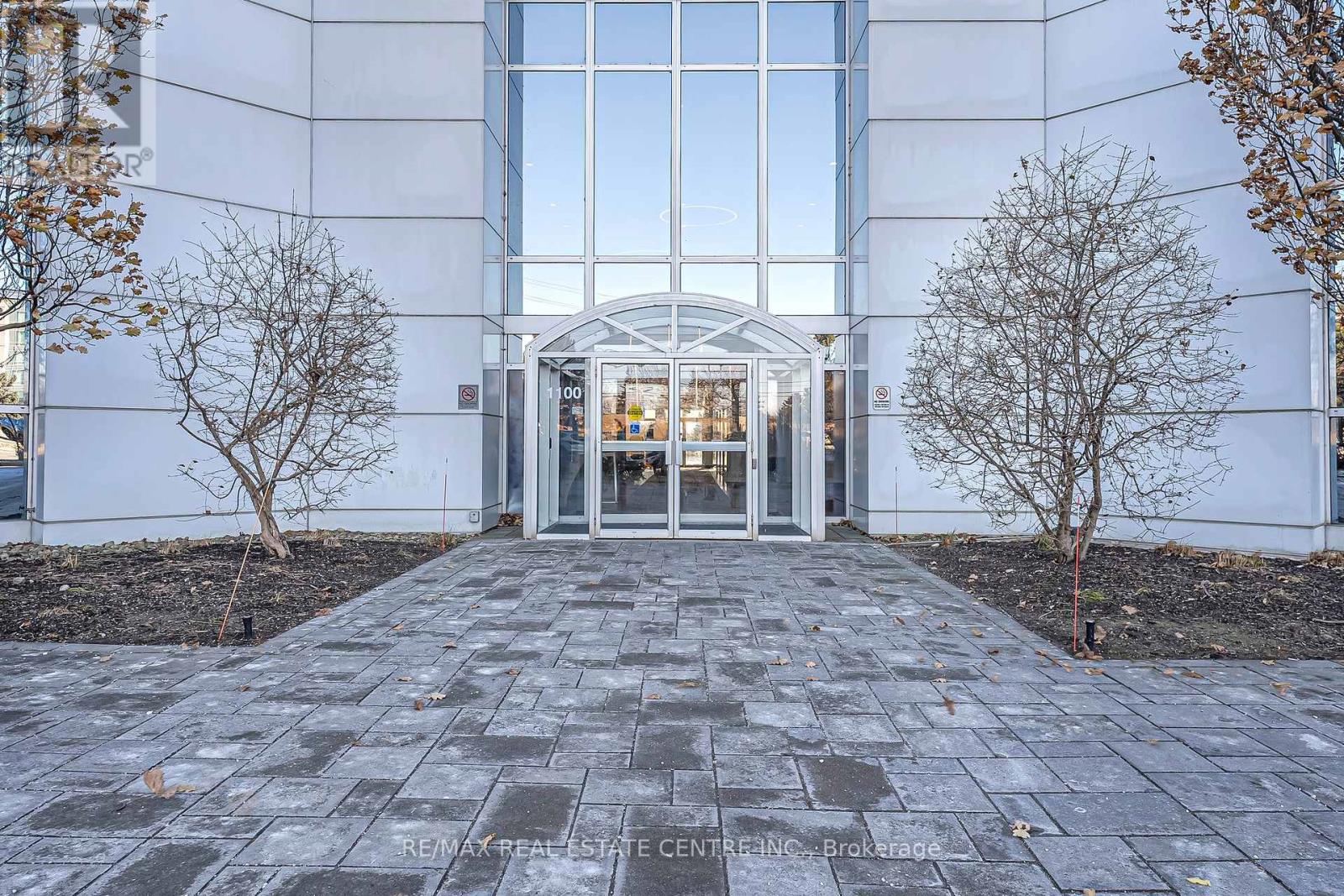 25 - 1100 Burloak Drive, Burlington (Industrial Burlington), Ontario  L7L 6B2 - Photo 3 - W11944772