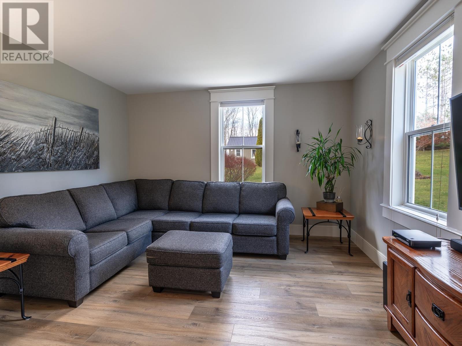 3693 Dixon Road, Breadalbane, Prince Edward Island  C0A 1N0 - Photo 17 - 202427896