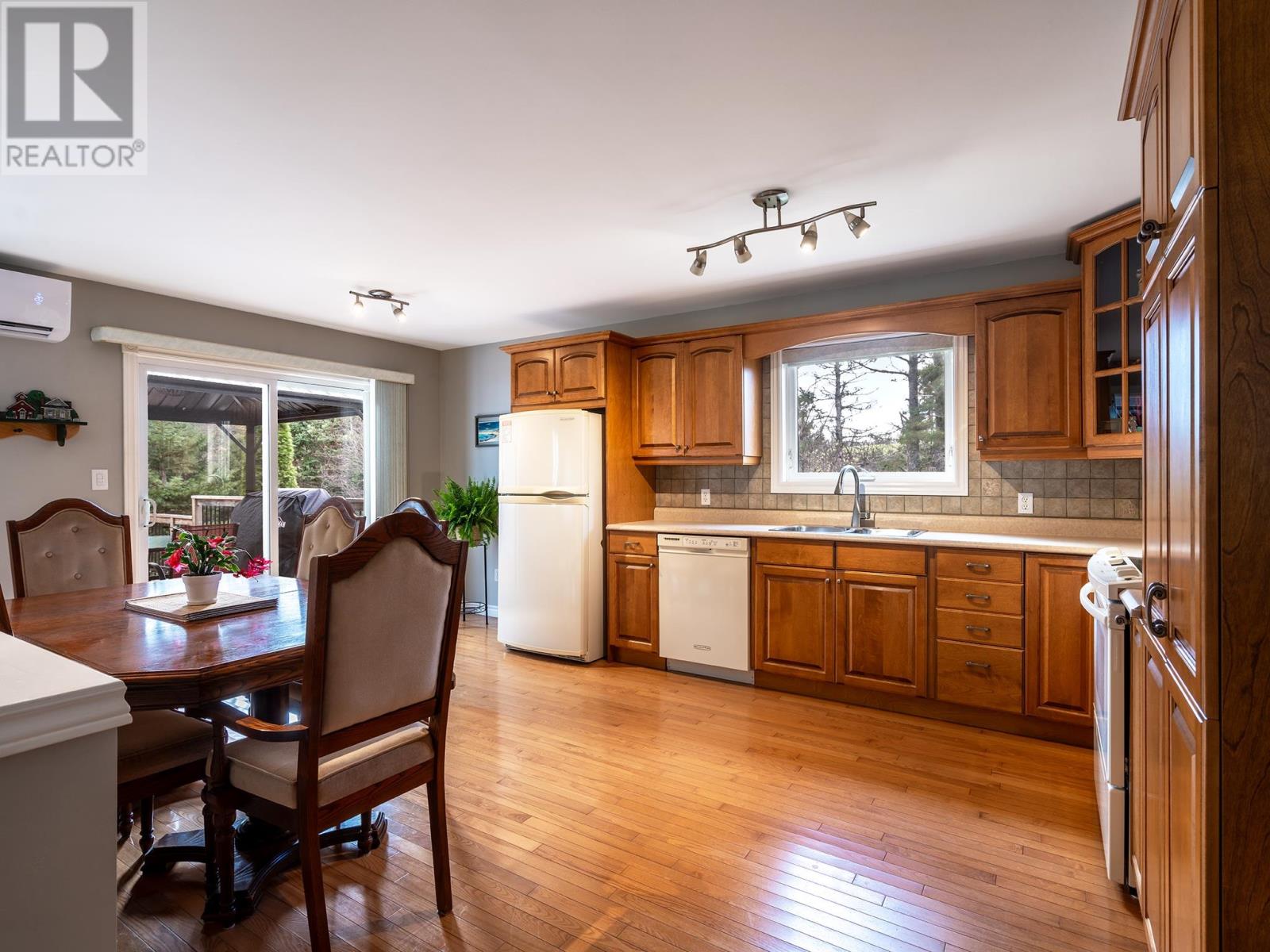 3693 Dixon Road, Breadalbane, Prince Edward Island  C0A 1N0 - Photo 7 - 202427896