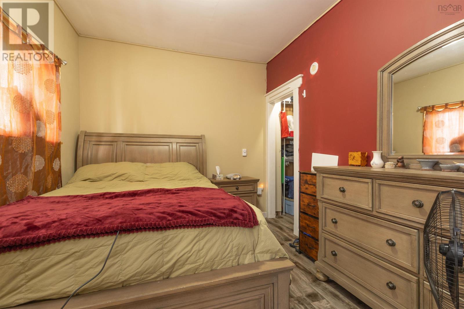 9 Elm Street, Yarmouth, Nova Scotia  B5A 2P6 - Photo 7 - 202501740