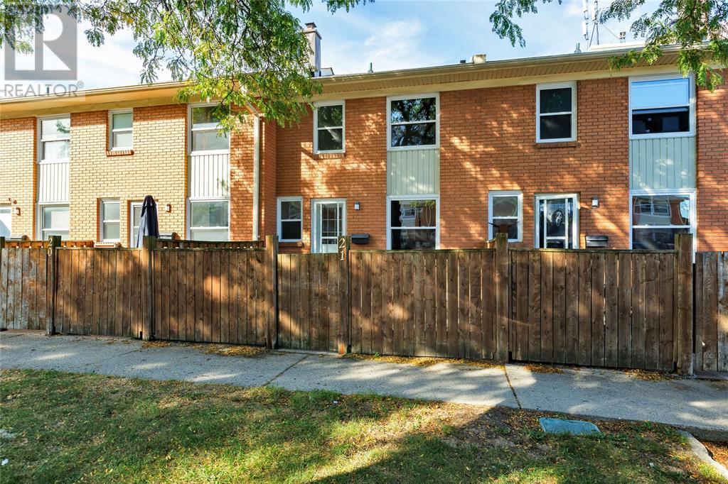 834 Exmouth Street Unit# 21, Sarnia, Ontario  N7T 5R2 - Photo 1 - 25001582