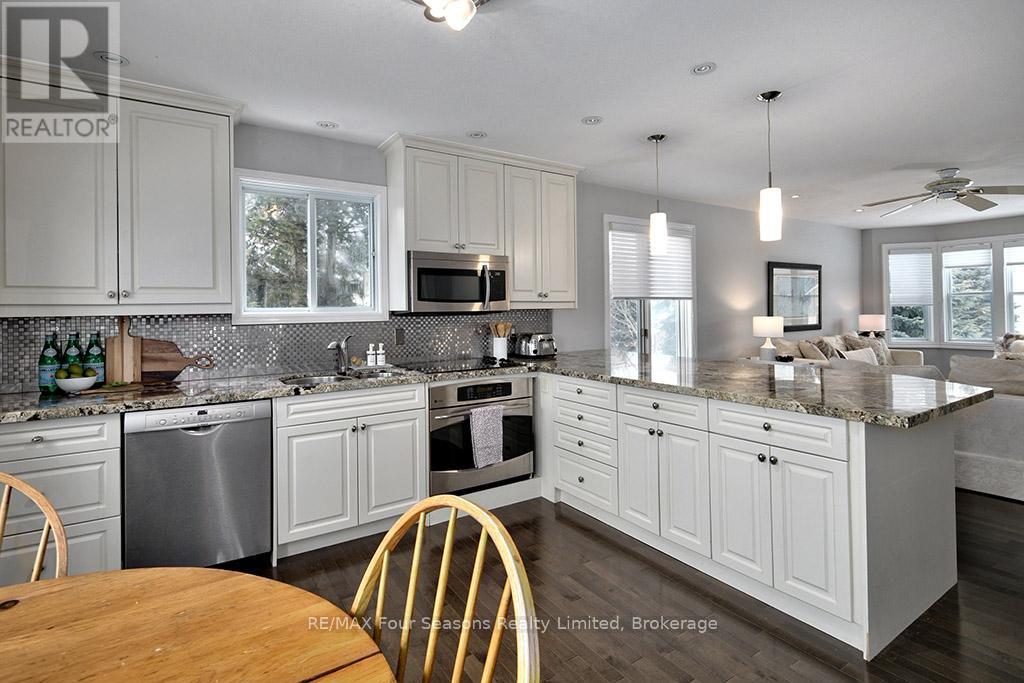 104 Laurie's Court, Blue Mountains, Ontario  L9Y 0L4 - Photo 22 - X11944856