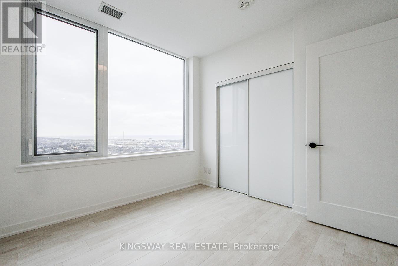 Lp02 - 5 Defries Street, Toronto, Ontario  M5A 0W7 - Photo 9 - C11944871